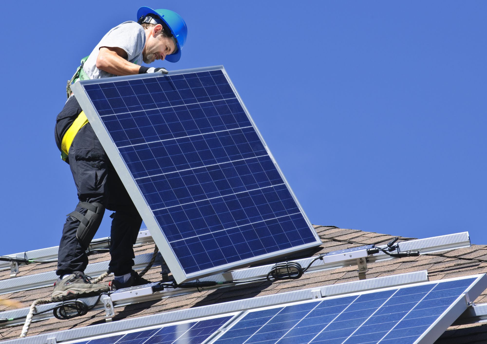 פאנלים סולאריים לבית